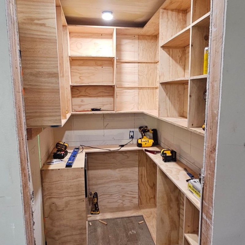 pantry_before_800x800